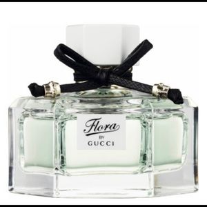 Flora by Gucci 30ml tried once like new